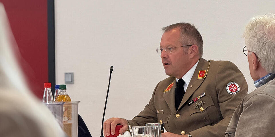 Prof. Dr. Simon Little bei der Landesvertreterversammlung HRS 2025.