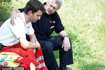Ehrenamtlicher Helfer im Einsatz 