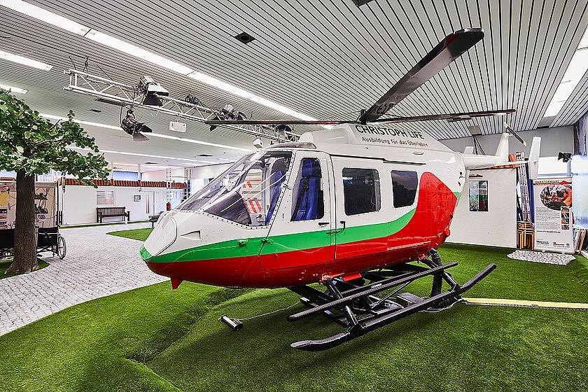 Im Rettungshubschrauber-Simulator werden Einsätze am Campus Hannover realitätsnah geprobt.