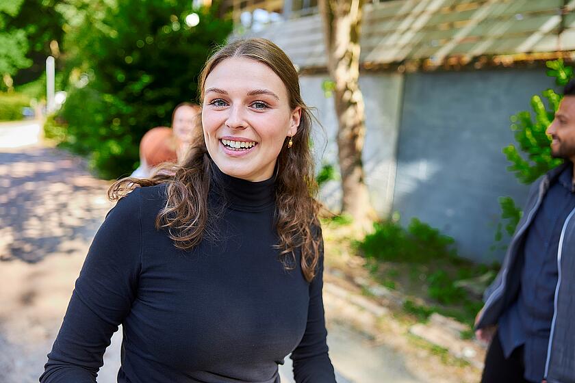 eine junge Frau